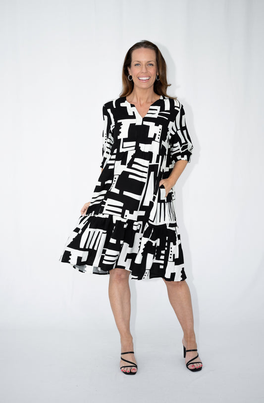 Urban Abstract Tiered Pocket Dress