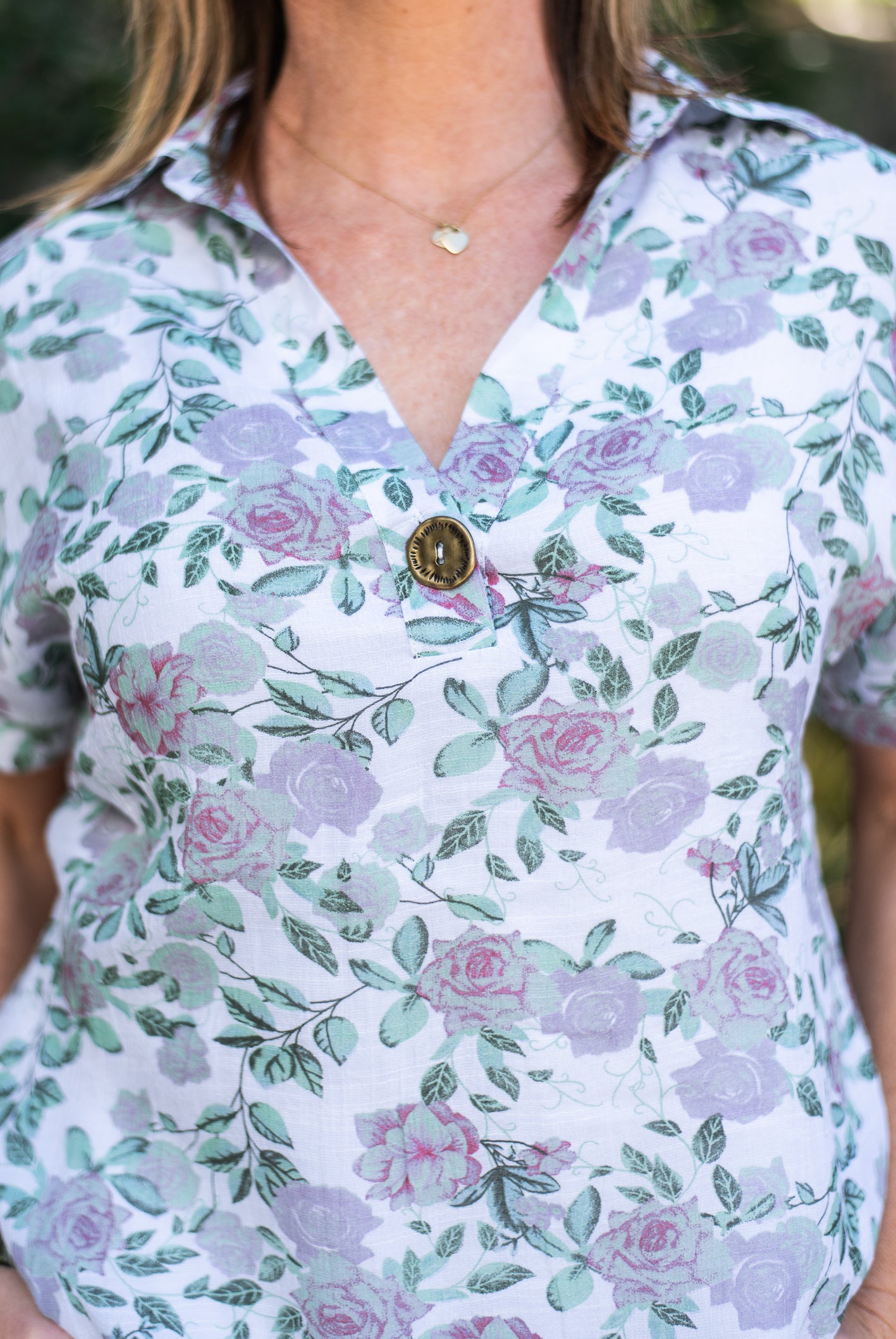 Roses Button Top