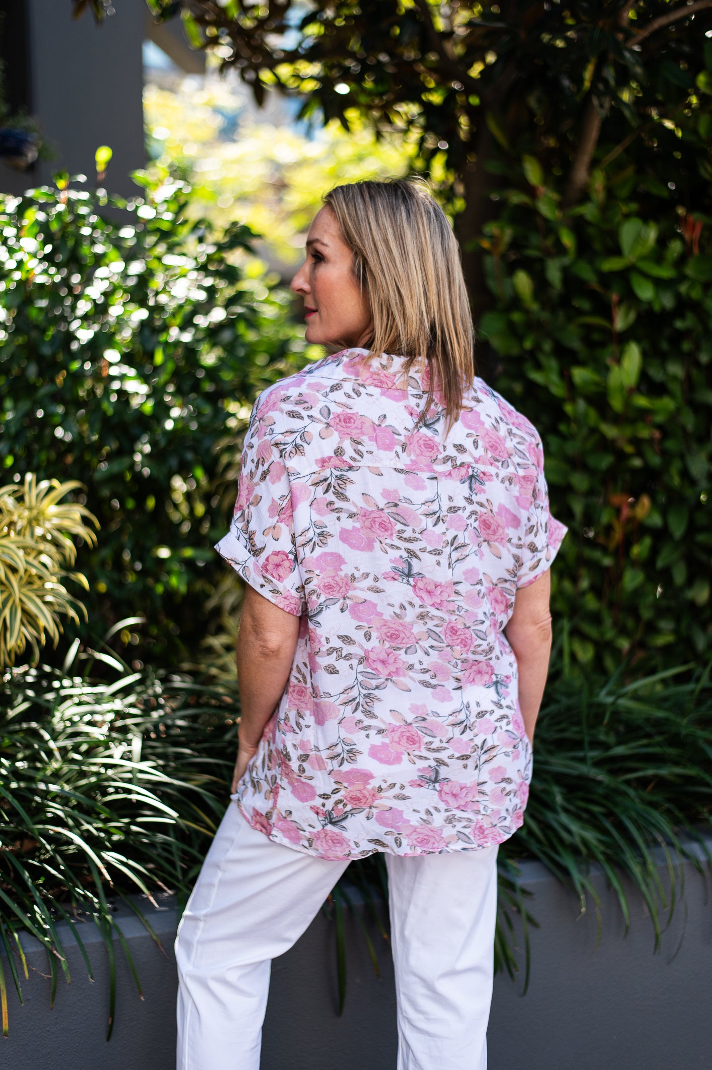 Roses Button Top