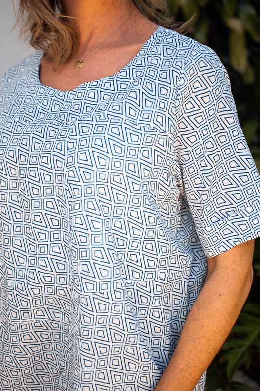 Diamond Panelled Top