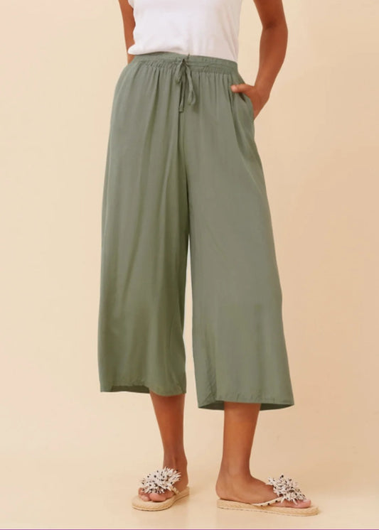 Wide 7/8 Pants
